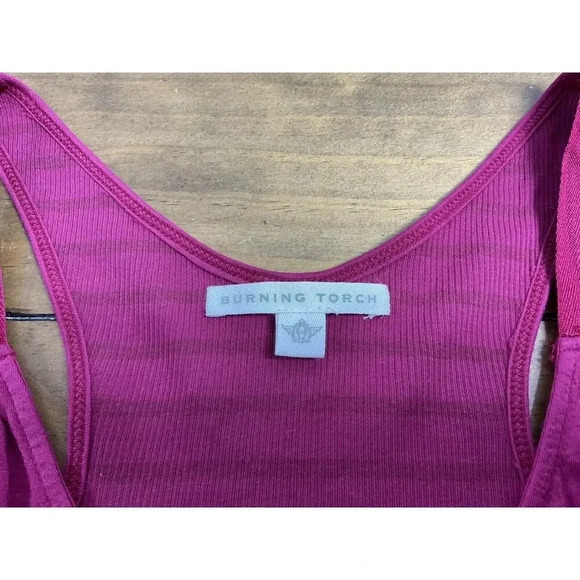 Burning Torch Women's Racerback Sleeveless Tank Scoop Neck Pink Size Medium - Picture 3 of 8